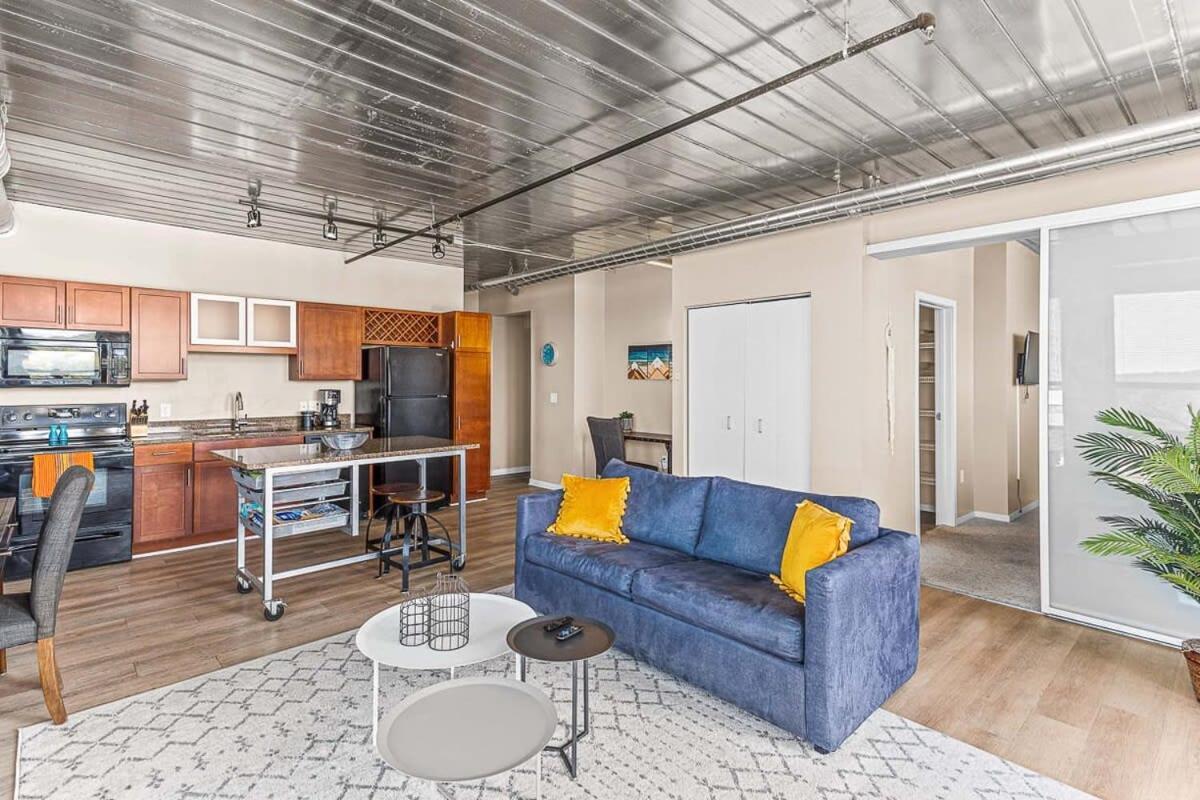 Downtown Ann Arbor 2 King Bed Balcony Apartment Exterior photo